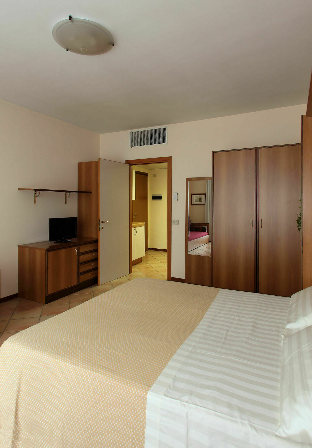 Aparthotel Residenza Le Cupole Parma Exterior foto